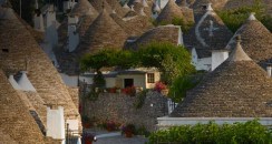 Alberobello_ROW435053341