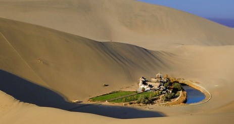 CrescentMoonLake_ROW1018460757 CrescentMoonLake_ROW1018460757